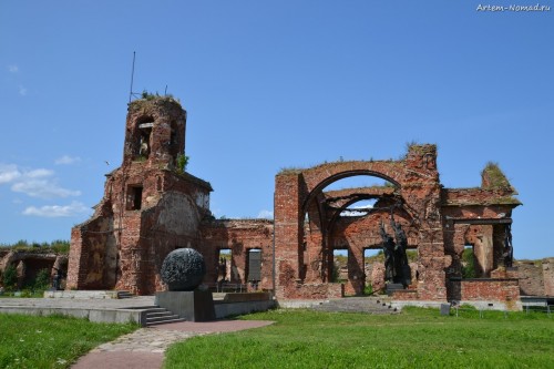 Памятник защитникам крепости Орешек в 1941–1943 годах